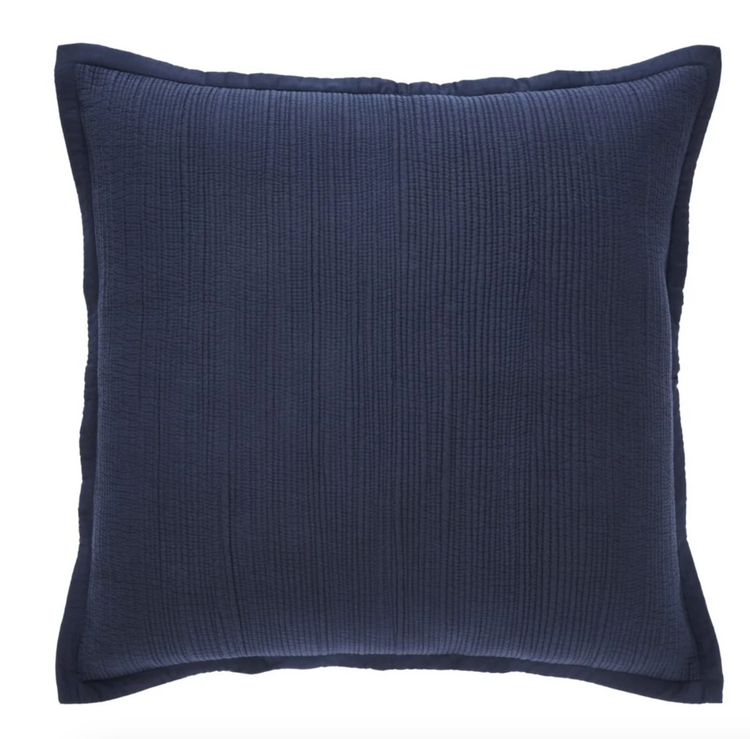 Laela Sham White Euro - 26 X 26.